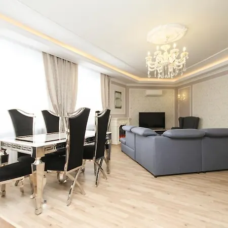 Deluxe Nivy Apartament